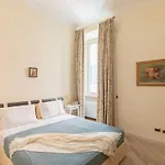 Iflat Elegant And Luxury Near Pantheon Apartment